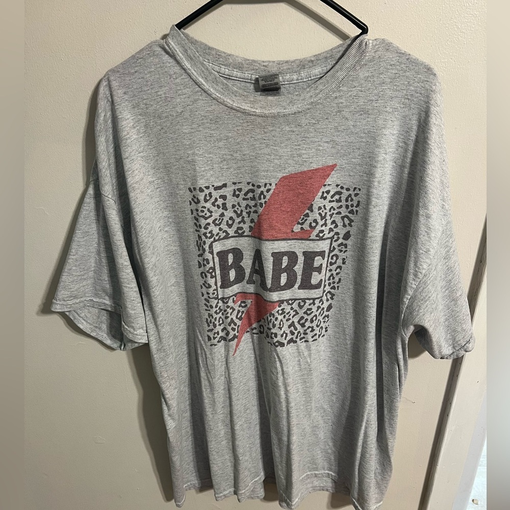 Graphic tee Babe